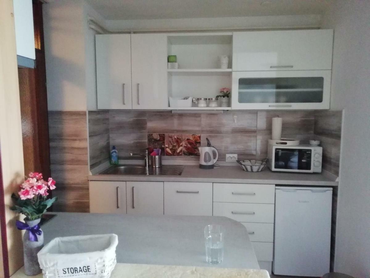 Apartman Stonewood West ซาเกร็บ ภายนอก รูปภาพ